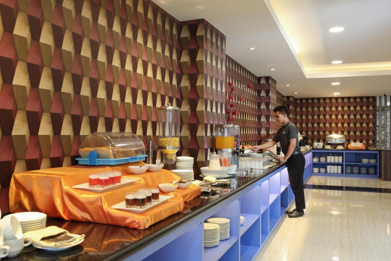 Hotel Horison Express Sentani à Jayapura Extérieur photo