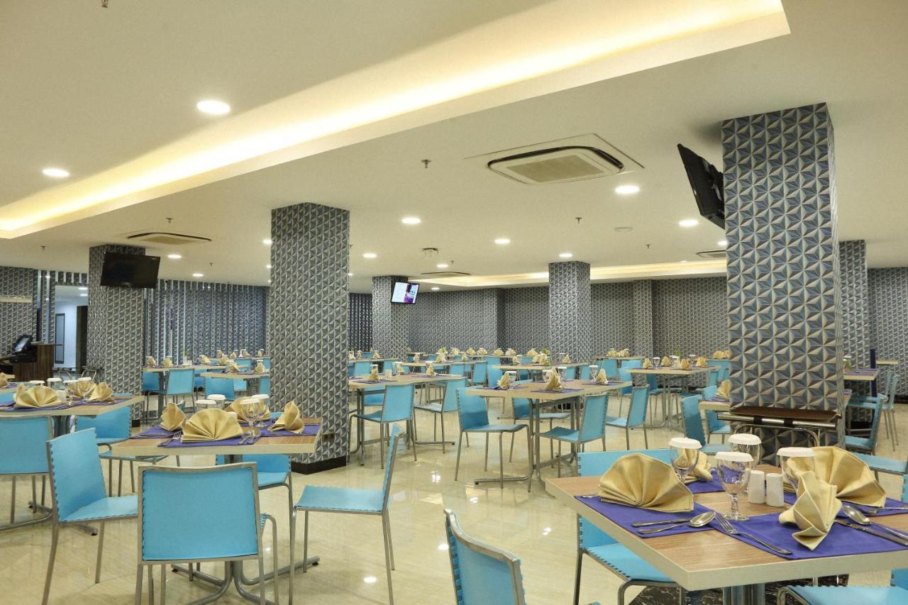Hotel Horison Express Sentani à Jayapura Extérieur photo