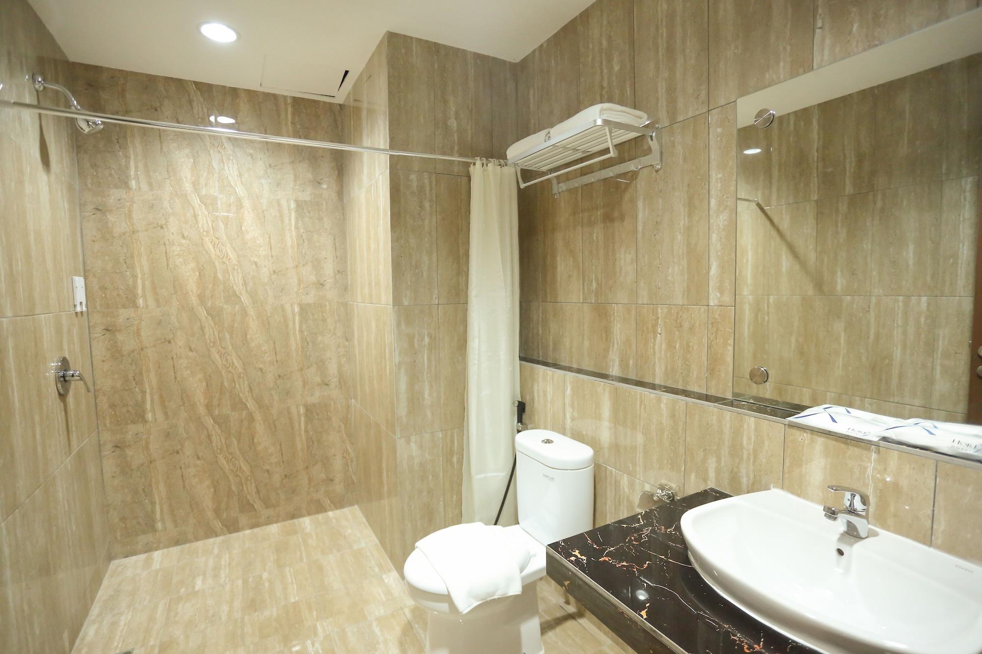 Hotel Horison Express Sentani à Jayapura Extérieur photo